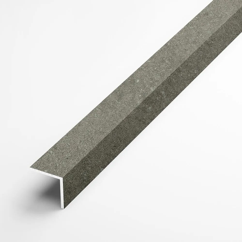 Изображение товара Декоративный алюминиевый угол 20x20x1,5 мм бетон классик надежное оформление