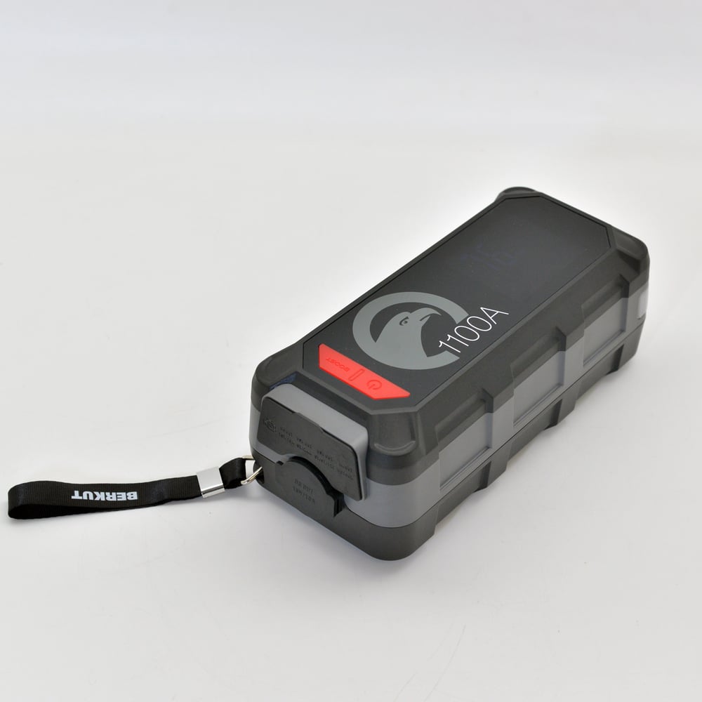 Изображение товара Автомобильное пуско-зарядное устройство BERKUT PSL-150 с USB 150 Вт