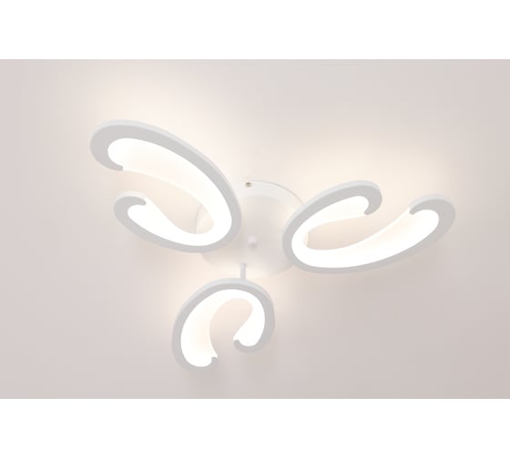 Изображение товара Потолочная светодиодная люстра Schaffner, LED, цвет белый. Люстра с пультом управления, освещение до 15 кв.м, мощность 72 Вт. Omaso 3100-3