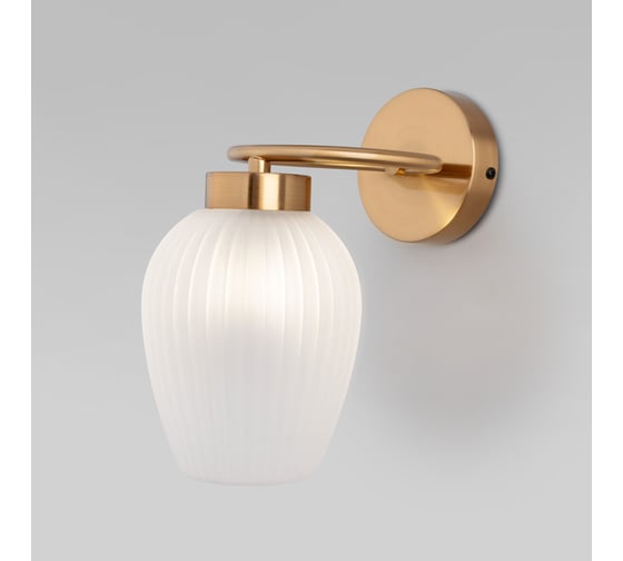 Изображение товара Настенный светильник Eurosvet 30184/1 латунь a064953