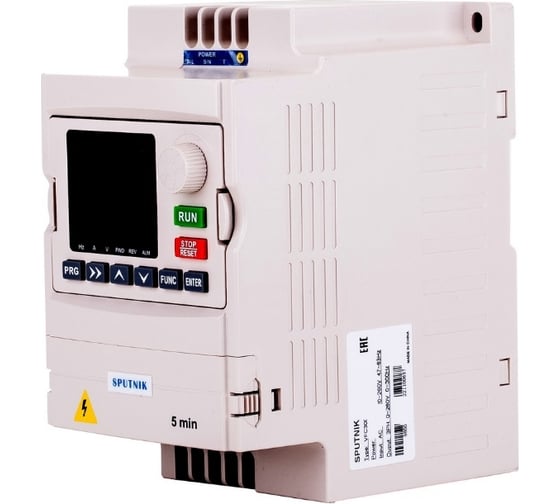 Изображение товара Частотный преобразователь SPUTNIK, выходной ток 2,5А 0,75кВт вх: 3ф x 380В / вых: 3ф х 380В VFC300-00B-G43