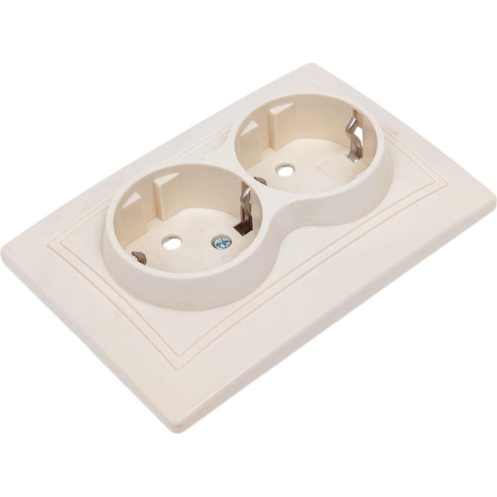 Изображение товара 2-местная розетка IEK Рсш12-3-км с заземлением и шторками