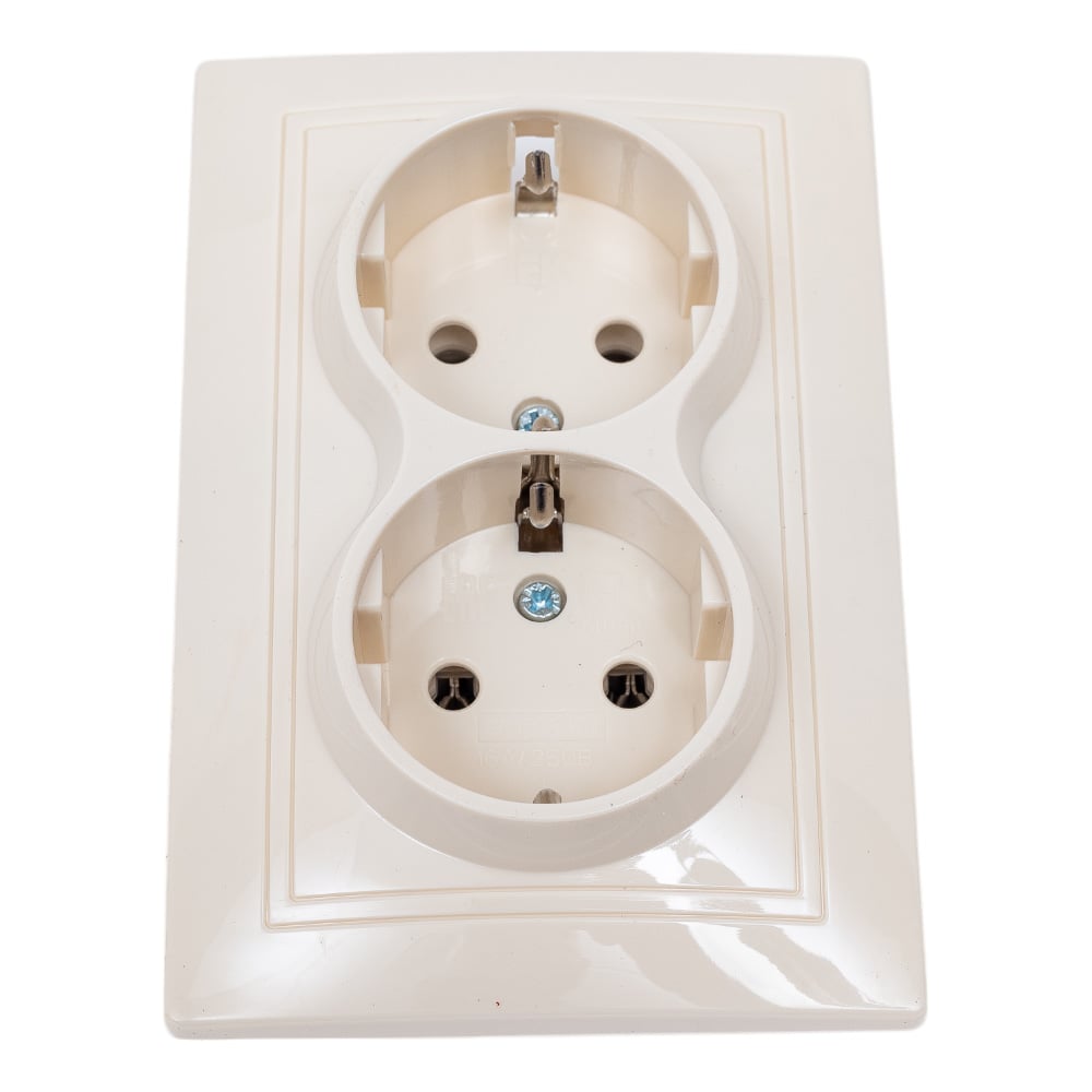 Изображение товара 2-местная розетка IEK Рс12-3-км с заземляющим контактом, без защитных шторок 16а керамика кварта крем. ERK21-K33-16-K