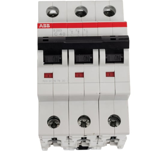 Изображение товара Автоматический трехполюсный выключатель ABB 40А С S203 6кА 2CDS253001R0404