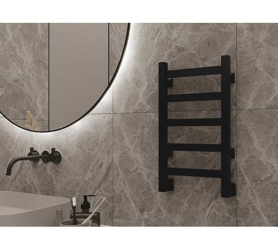 Изображение товара Водяной полотенцесушитель GUARDO PIATTO 600x330 с 5 перекладинами черный матовый RAL 9005 PIATTO 0603 R9005(М)