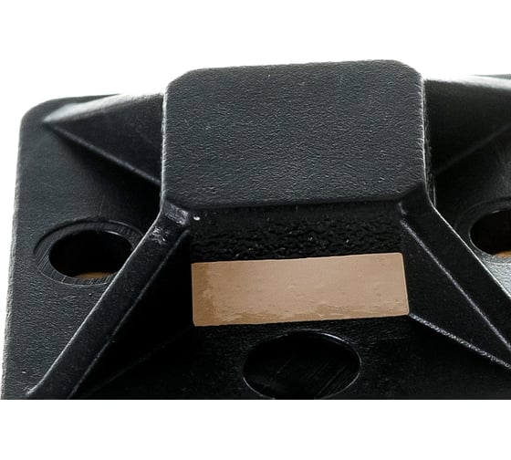 Изображение товара Самоклеющаяся площадка под хомут-стяжку Зубр ПХС черная, 20 x 20 мм, 100 шт, нейлоновая, 30917-20