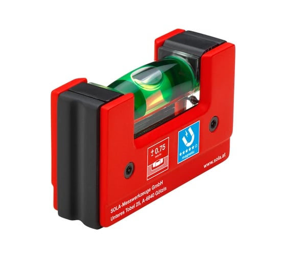 Изображение товара Уровень SOLA компактный магнитный GO Magnetic, 1 глазок, точн. 0,75 мм/м 01621101