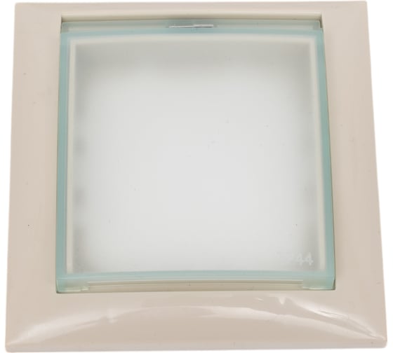 Изображение товара Универсальная защитная рамка с крышкой для выключателей и розеток LK Studio бежевый 869101-1