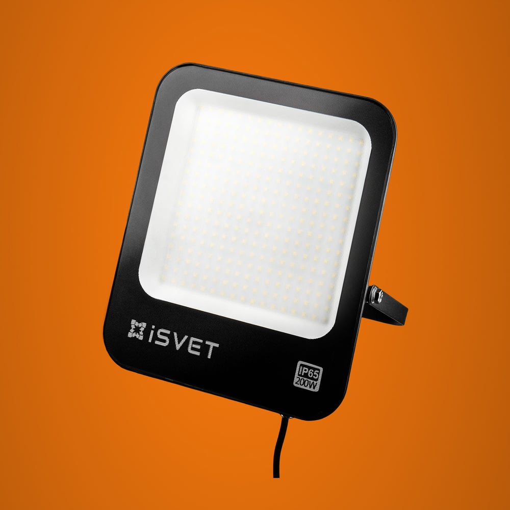 Изображение товара Светодиодный уличный прожектор iSVET 200 Вт 6500К черный IP65 противоударный