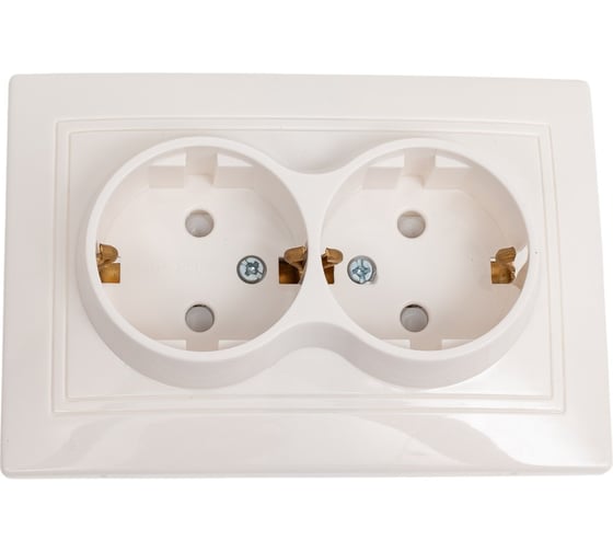 Изображение товара Розетка Smartbuy 2-местная с заземлением 16А белая с защитные шторки Венера SBE-01w-16-S2-1Z-c