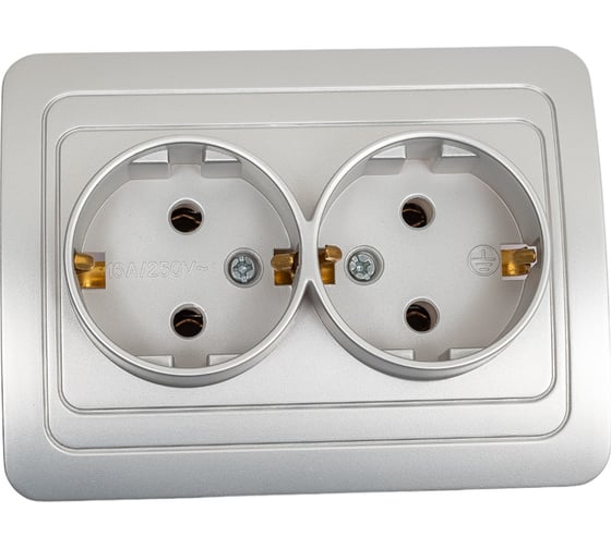 Изображение товара Розетка Smartbuy 2-местная с заземлением 16А серебро, Марс SBE-02s-16-S2-Z-c