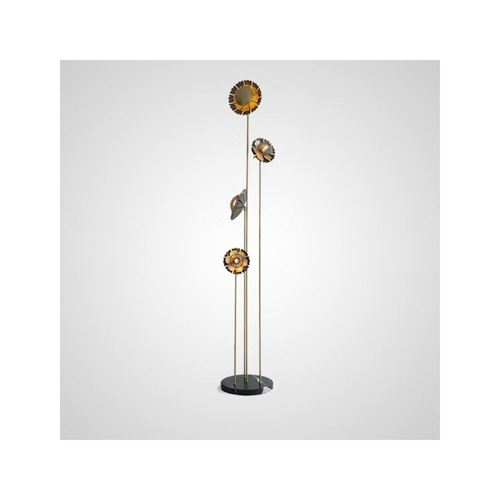 Изображение товара Торшер IMPERIUMLOFT CAMELLIA FL с 4 галогенными лампами и латунным дизайном