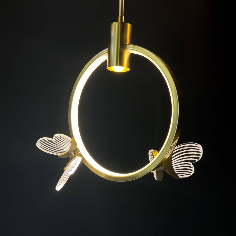 Изображение товара Подвесной светильник IMPERIUMLOFT BABETTA RING 1 с LED-освещением, стиль арт-деко Изображение товара Подвесной светильник IMPERIUMLOFT BABETTA RING 1 с LED-освещением, стиль арт-деко