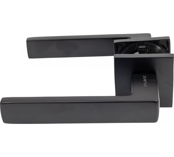 Изображение товара Комплект для межкомнатной двери PAULINIDOR ручки 541-03 slim, сантехническая магнитная защелка 5096, черный 541-03slim5096BL