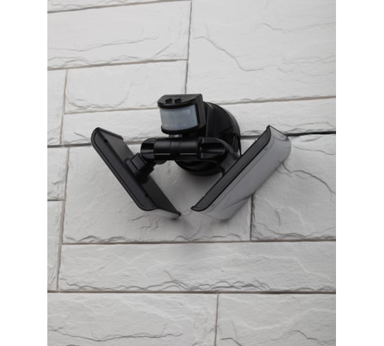 Изображение товара Фасадный светильник с двумя световыми панелями, c выносной солнечной батареей ЭРА ERAFS020-42 Б0044490