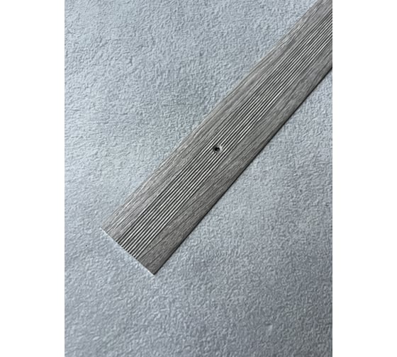 Изображение товара Порог ПЛАСТАЛ а5 кд 135 дуб пепельный, упаковка с держателем 4000