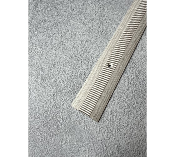 Изображение товара Порог ПЛАСТАЛ а5 кд 180, ясень беленый, упаковка с держателем 8500