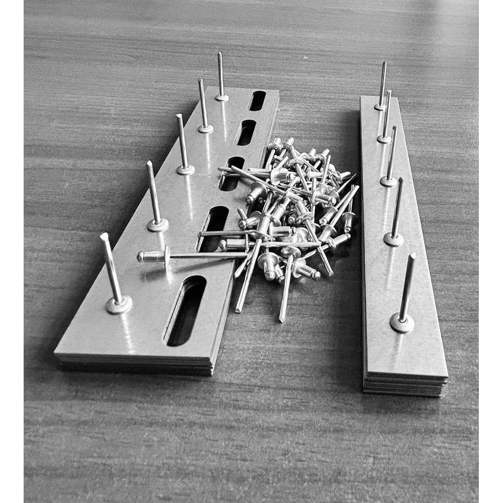 Изображение товара Комплект планок Домовой Прошка для ПВХ завесы 200 мм 12 шт с заклепками