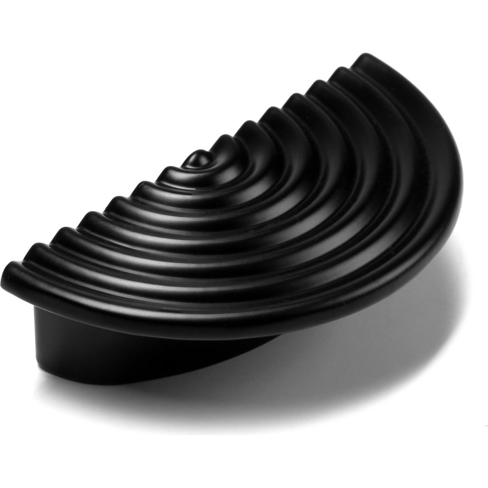 Изображение товара Мебельная ручка CAPPIO черная полукруглая с рельефным украшением