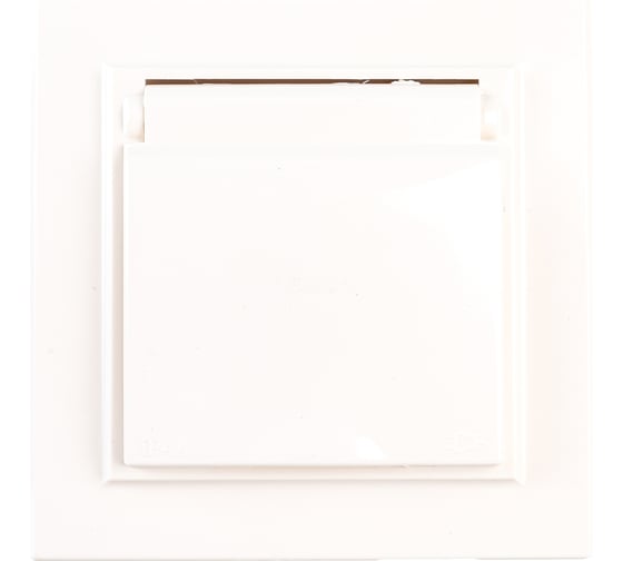 Изображение товара 1-местная розетка EKF Минск СП с/з с крышкой 16А бежевая с защитными шторками IP44 ERR16-029-200-44