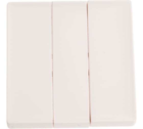 Изображение товара Лицевая панель Legrand Valena Life для 3-клавишного выключателя белый Leg 755030