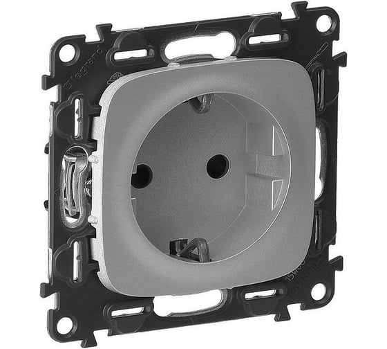 Изображение товара Механизм розетки Legrand Valena Allure 16 А 250 В 2К+З с лицевой панелью Leg 753924
