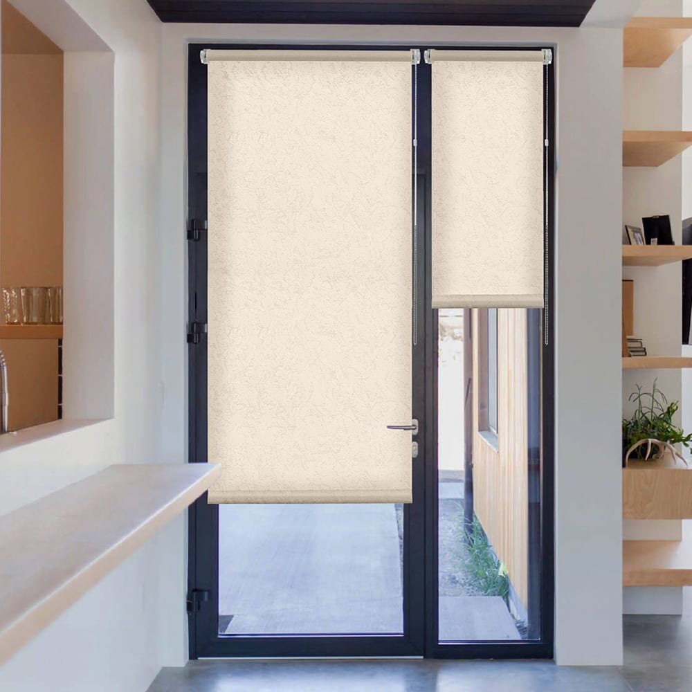 Изображение товара Рулонная штора Эскар для балконной двери Шале, цвет крем 62x215 см 7679052215