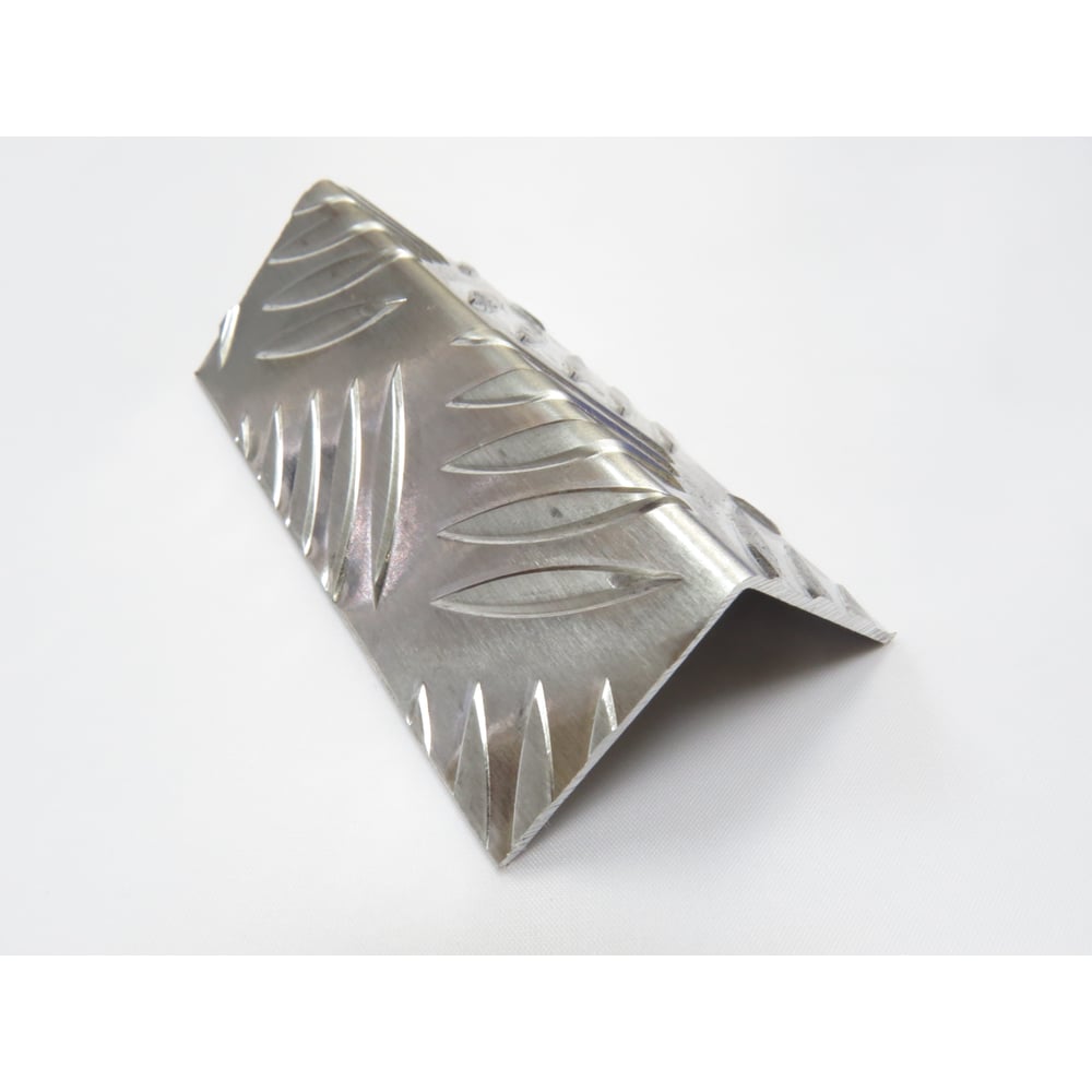 Изображение товара Алюминиевый рифленый угол ПилотПро 40x40, 2,0м 14602
