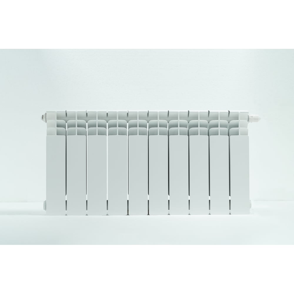 Изображение товара Биметаллический радиатор STOUT SRB-3320-035010 TITAN VENTIL 10 секций белый