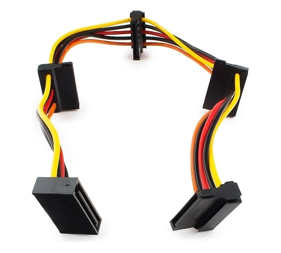 Изображение товара Кабель-разветвитель питания SATA, Cablexpert 15pin(M) / 4x15pin(F), медн.проводник, 40см, пакет, CC-SATAMF-03
