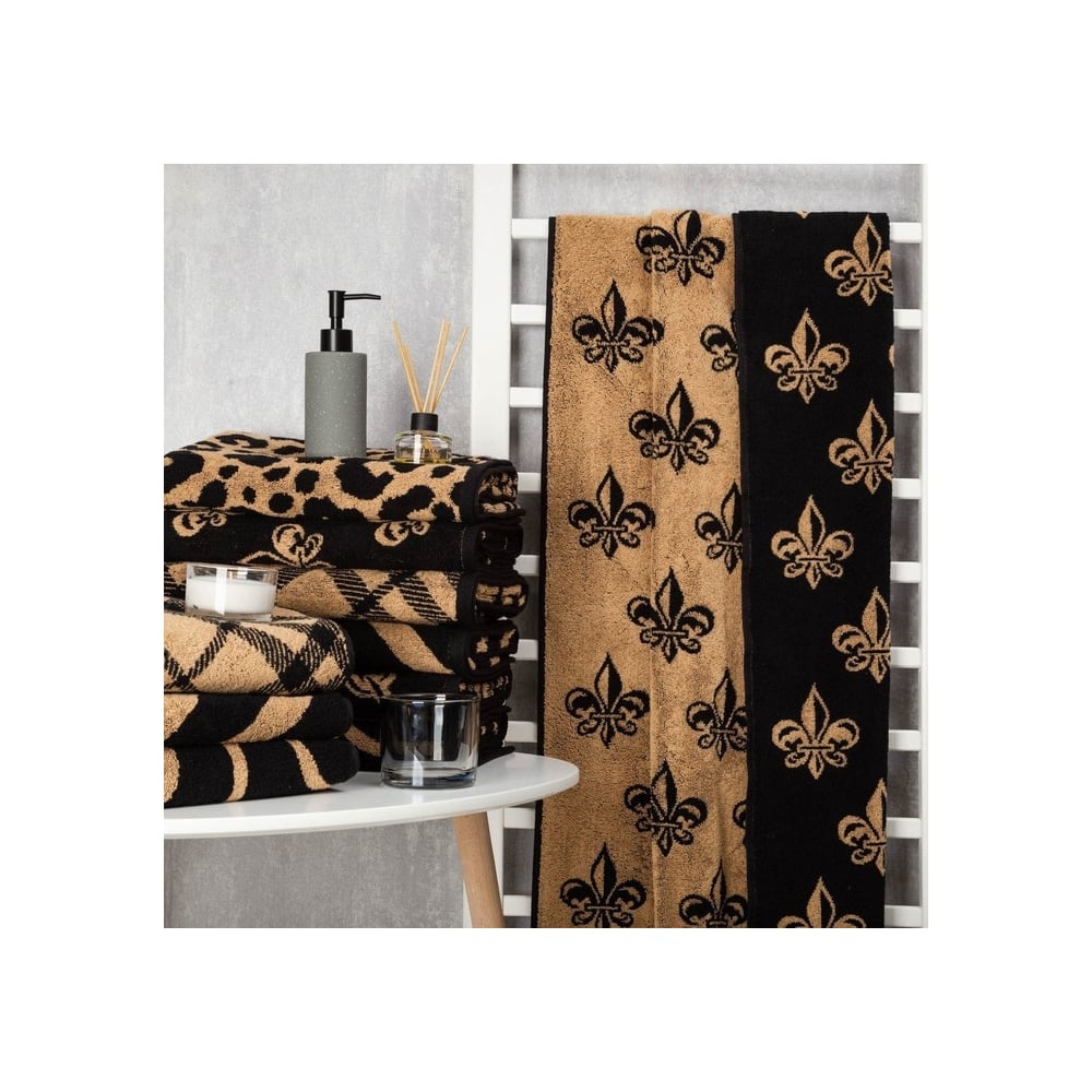 Изображение товара Полотенце махровое Этель Королевские лилии 70x130 см, 420 гр/м2, 100% хлопок 6851373