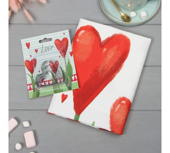Изображение товара Набор Этель Love полотенце 40x73 см, саржа 190 гр/м2, формочки для печенья 4685250