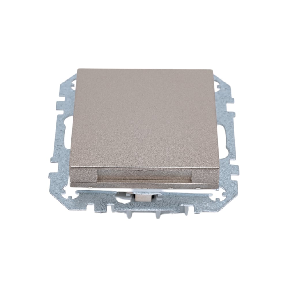 Изображение товара Влагозащищенная силовая розетка LIREGUS Эпсилон IP44 шампань для влажных помещений