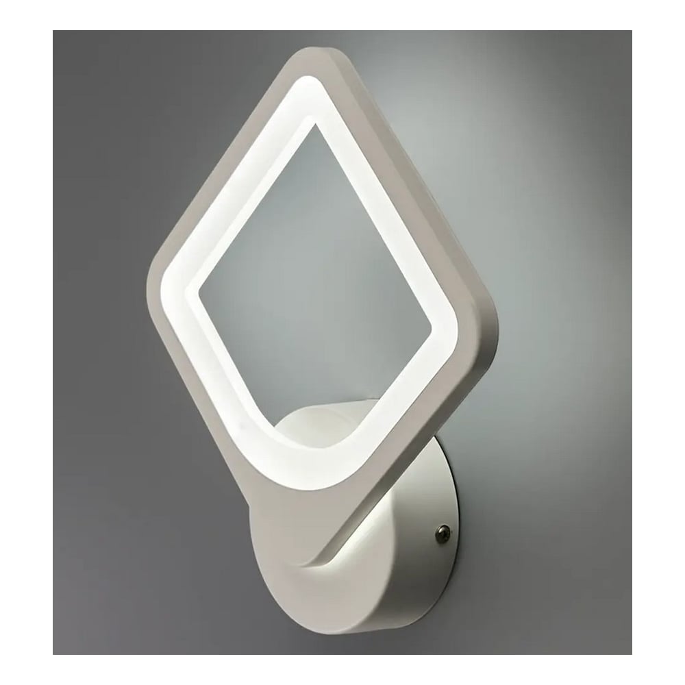 ΠΠ°ΡΡΠ΅Π½Π½ΡΠΉ ΡΠ²Π΅ΡΠΈΠ»ΡΠ½ΠΈΠΊ ESCADA LED*18W White 10220/1LED 18W