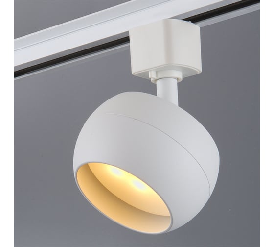 Изображение товара Светильник трековый 1фазный General Lighting Systems GX53, 1 фаза, IP40, 90х90х105мм, чаша, белый GTR-GX53-1-IP40-W 580228