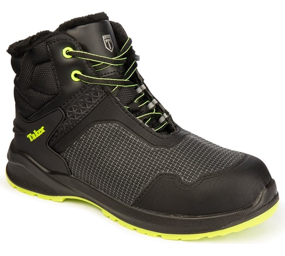 Изображение товара Ботинки утепленные СОЮЗСПЕЦОДЕЖДА ТЕЙКЕР (TAKER) с композитным подноском и кевларовой стелькой, черные/зеленые, размер 44 2000000106144