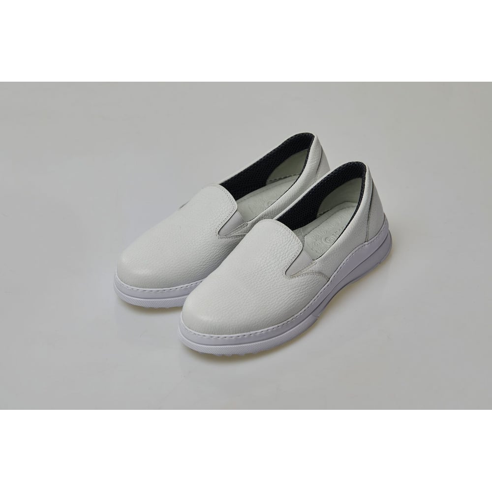 Изображение товара Женские слипоны AMPAR FLORA из натуральной кожи белые, размер 42