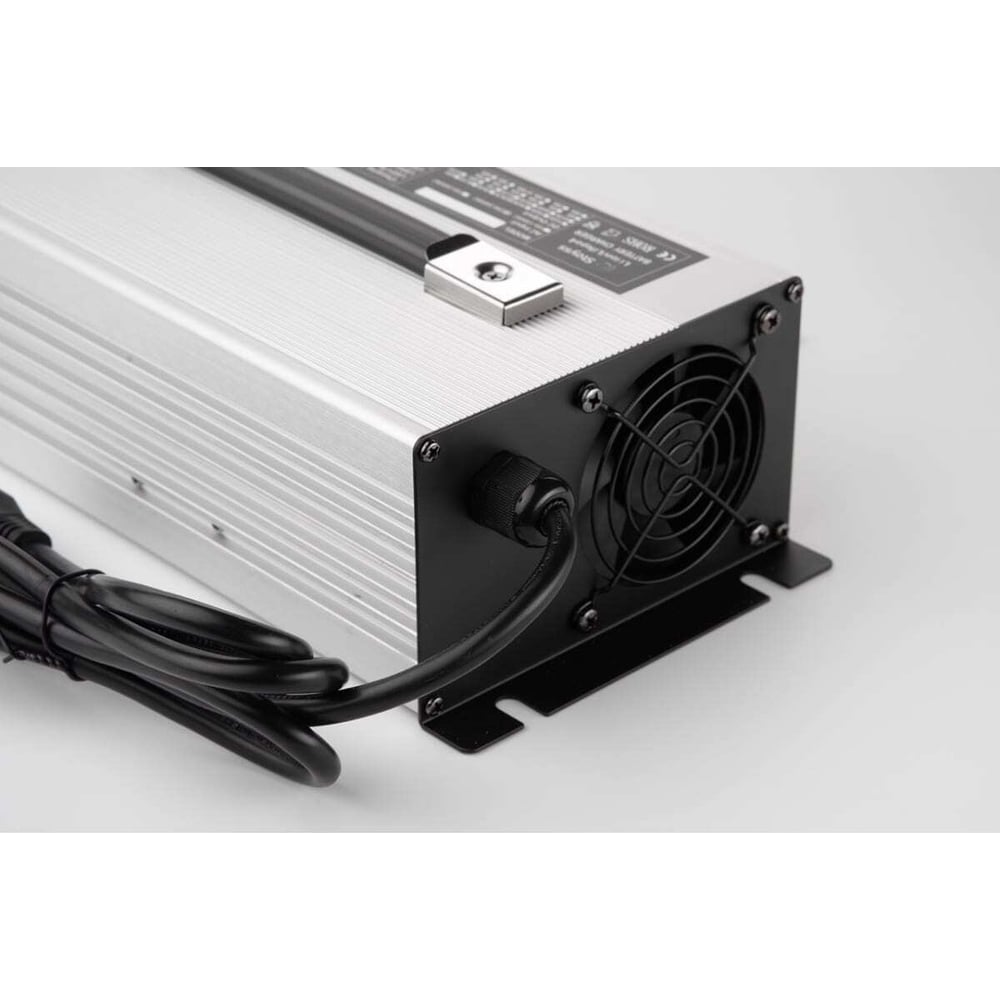 Изображение товара Зарядное устройство STOYSS 24V25A для AGM аккумуляторов полупрофессиональное