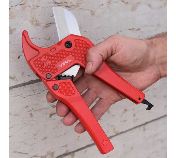 Изображение товара Ножницы труборез для пластиковых и металлопластиковых труб до 42 мм с пружиной и храповым механизмом VIRA 307041