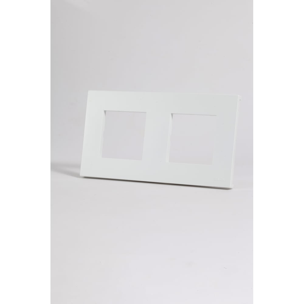 Изображение товара 2-я рамка Elbi Moda Vox белый 611-050212-226 для кабель-каналов