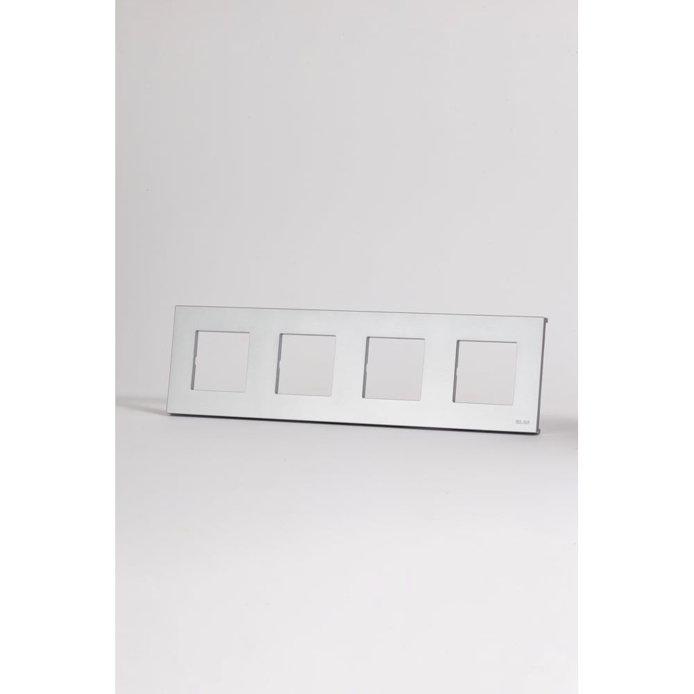 Изображение товара 4-я рамка Elbi Moda Vox серый металлик для электросетей 4 поста