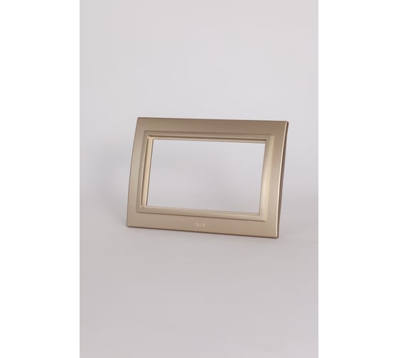 Изображение товара Рамка Elbi Zena Титан для 2-й розетки с заземлением 608-011400-907