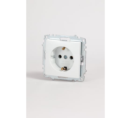 Изображение товара Розетка с заземлением Elbi Zena Vega белоснежный M+K 609-015600-217