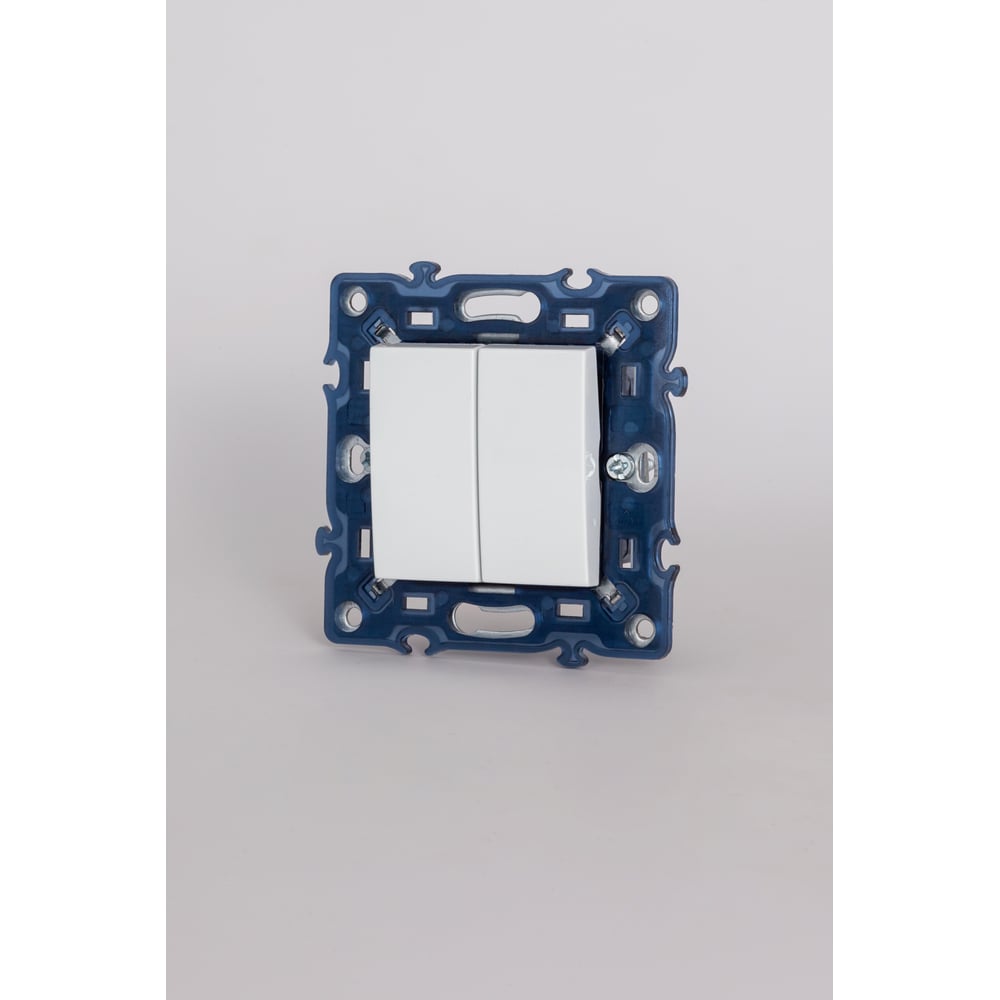 Изображение товара 2-клавишный выключатель Elbi Moda Vox M+K белый 611-040232-202