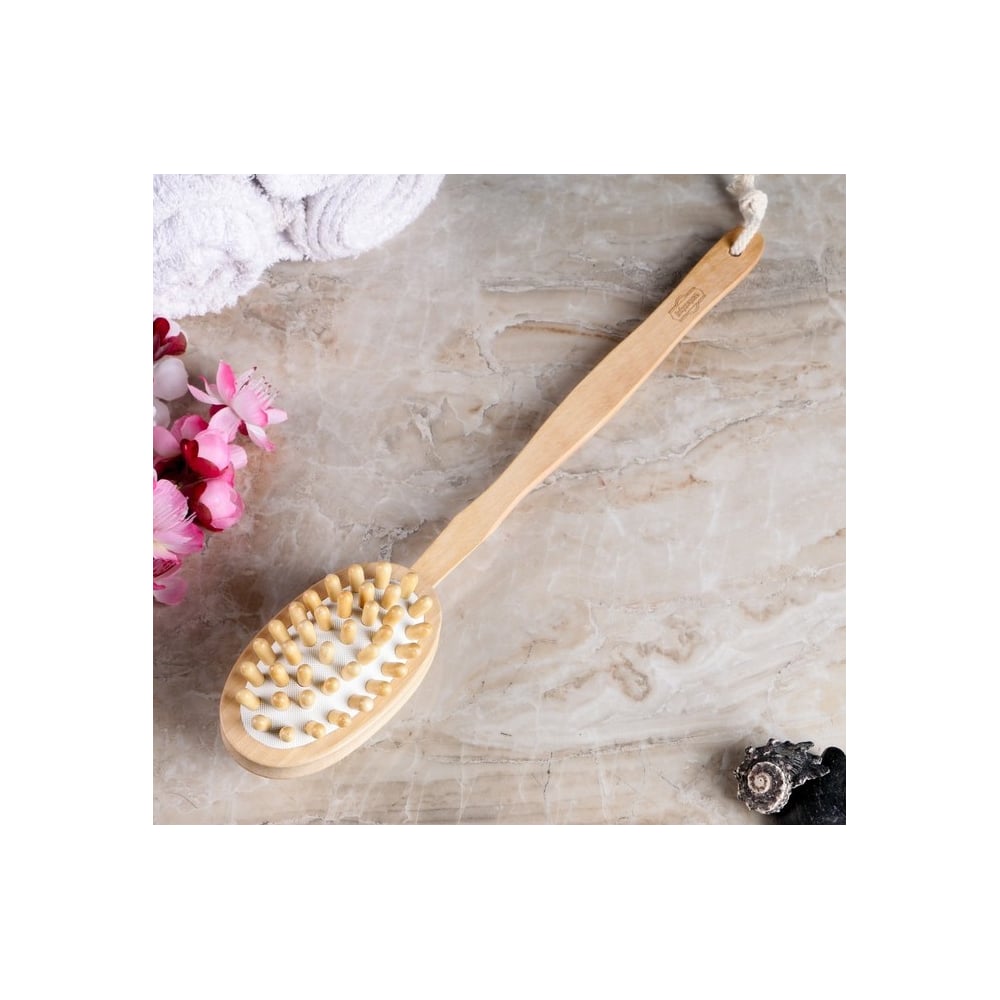 Изображение товара Натуральная гладкая массажная щётка с ручкой Добропаровъ 3259302