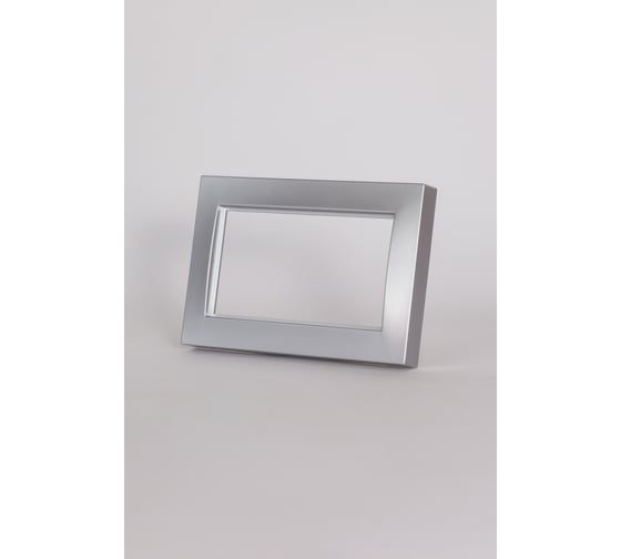 Изображение товара Рамка для 2-ой розетки с заземлением ELBI Vega Серый Металлик 510-011000-907