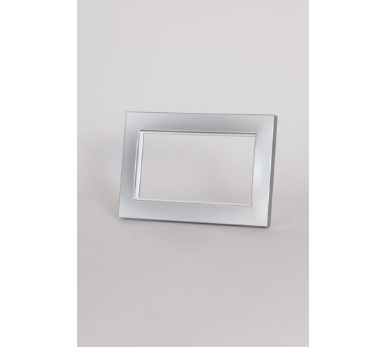 Изображение товара Рамка для 2-ой розетки без заземления ELBI Vega Серый Металлик 510-011000-908