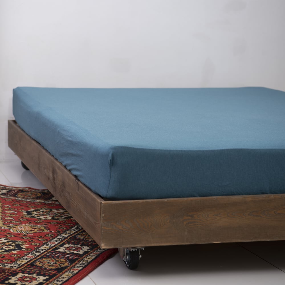 Изображение товара Простыня на резинке KUPU-KUPU VIOLETT 90x200x25 трикотаж морская волна