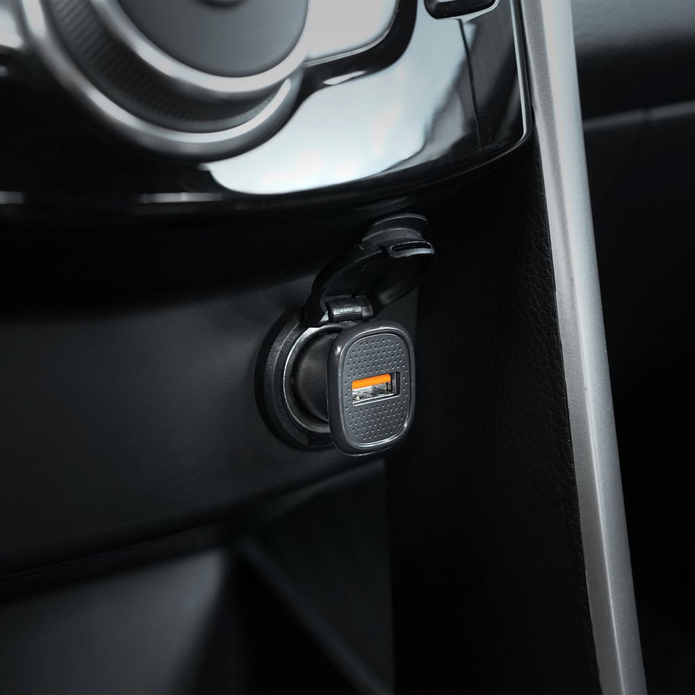 Изображение товара Автомобильный адаптер Airline компактный, 1ХUSB QC 3.0, 12/24В AEAK018