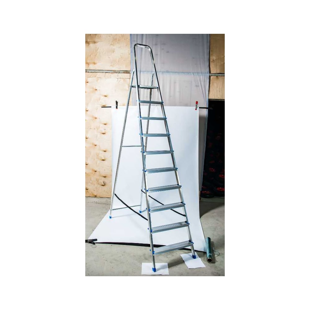 Изображение товара Стремянка алюминиевая GEVA TRADE 10 ступеней, 208 см, 8 кг SAGT-010